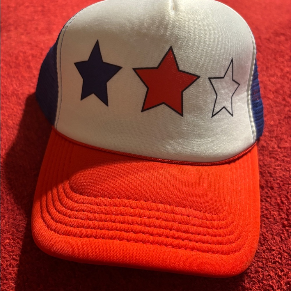 Chillmeister Red and Blue Star Trucker Hat mesh back SnapBack . NWT